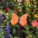 Gartenfigur Schmetterling aus Keramik orange