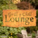 Rost Gartenschild Grill und Chill Lounge hängt im...
